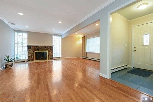 86 Balsam Road Wayne, NJ 07470 - Photo 3 of 22 Gallery Image 3