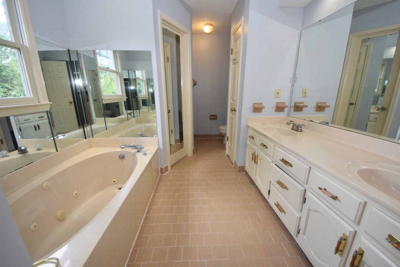 8542 Buckhurst Road Memphis, TN 38016 - Photo 14 of 21 Gallery Image 14