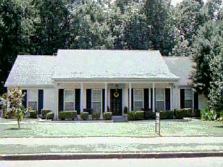5817 Foxdale Road Memphis, TN 38115 - Photo 1 of 1 Gallery Image 1
