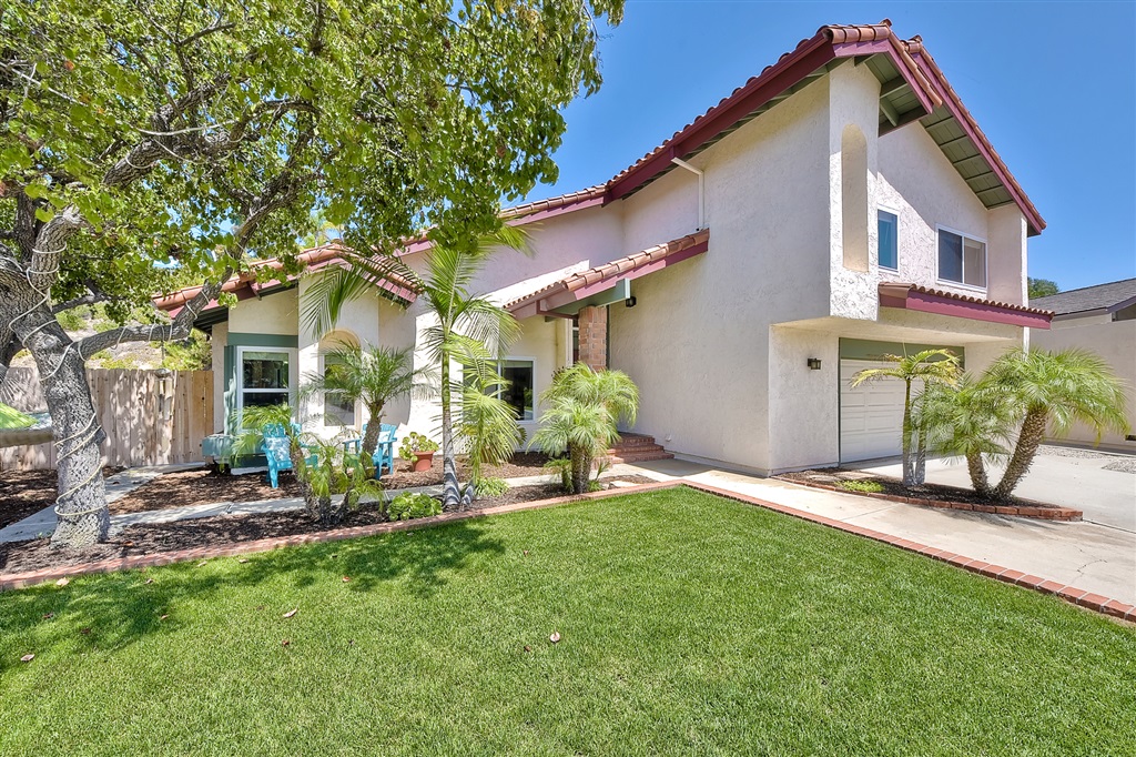 441 Raphael Court Encinitas, CA 92024 - Photo 8 of 25 Relax and enjoy this quiet cul-de-sac location