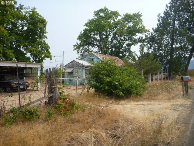 1736 Plat I Road Sutherlin, OR 97479 - Photo 5 of 5