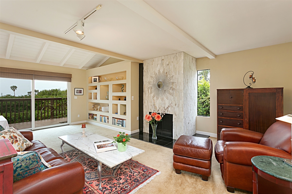 1687 Laurel Road Oceanside, CA 92054 - Photo 3 of 25 Gallery Image 3
