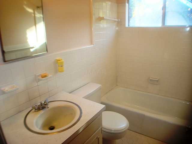 5447 Quince Road Memphis, TN 38119 - Photo 7 of 12