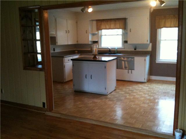 308 Hood Lakes Road Lawrenceburg, TN 38464 - Photo 7 of 22 view of kitchen