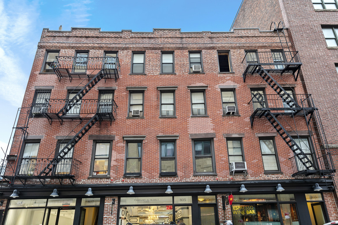 803 Washington Street, Unit 3 Manhattan, NY 10014 - Photo 6 of 7