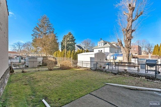 $2,200 | 127 Centre Avenue, Unit 1, Secaucus, NJ 07094