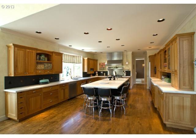 1430 Eastside Road Hood River, OR 97031 - Photo 5 of 16