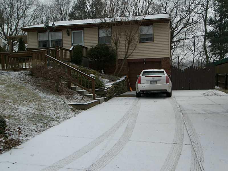1368 Cavitt Road Monroeville, PA 15146 - Photo 2 of 11 Gallery Image 2