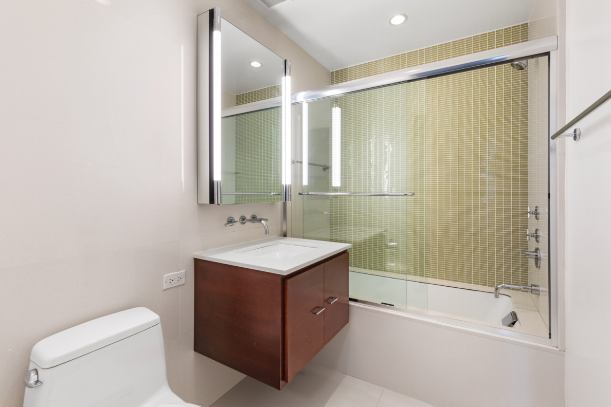 206 East 73rd Street, Unit 4E Manhattan, NY 10021 - Photo 8 of 10