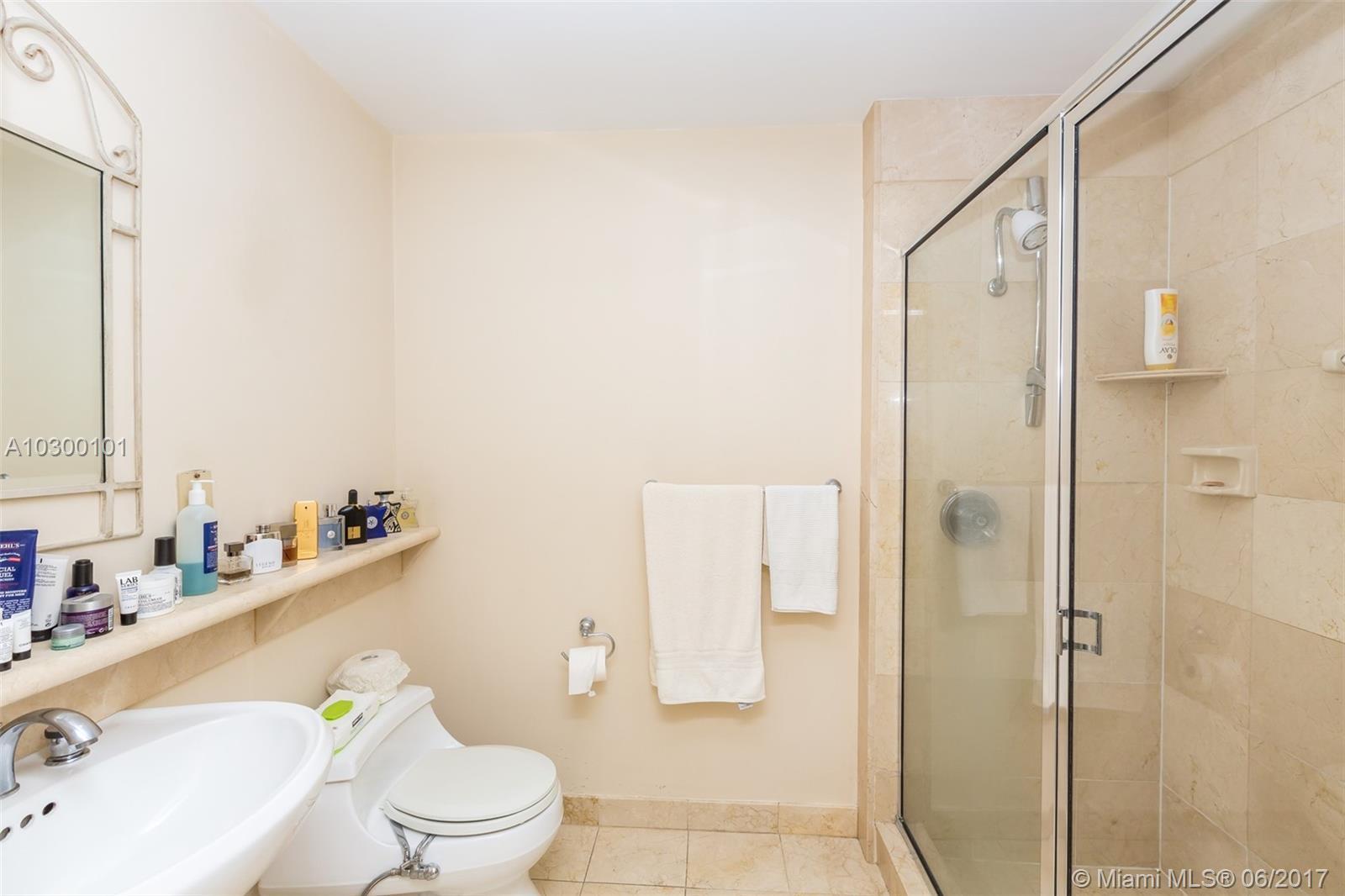 888 Brickell Key Drive, Unit 500 Miami, FL 33131 - Photo 12 of 28