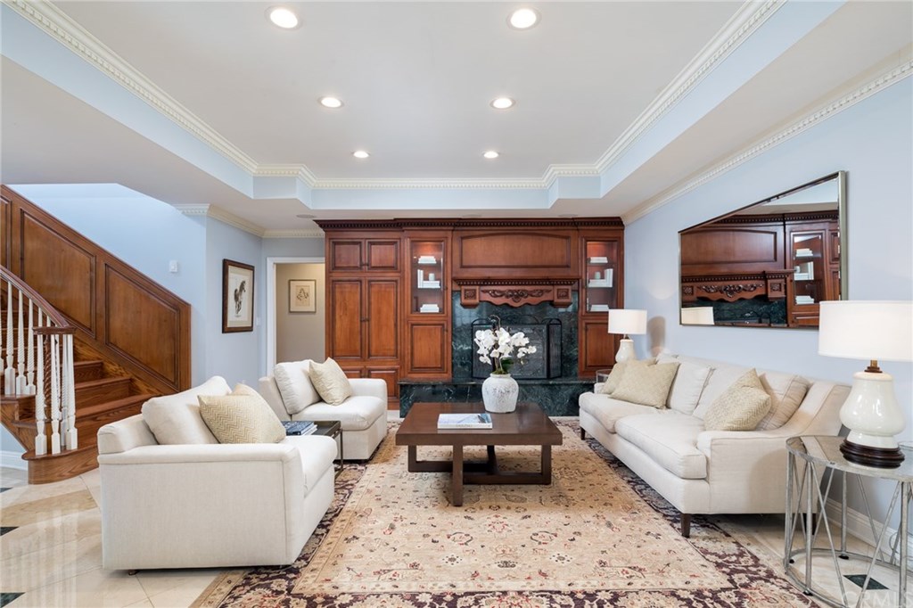 1437 La Perla Avenue Long Beach, CA 90815 - Photo 8 of 43