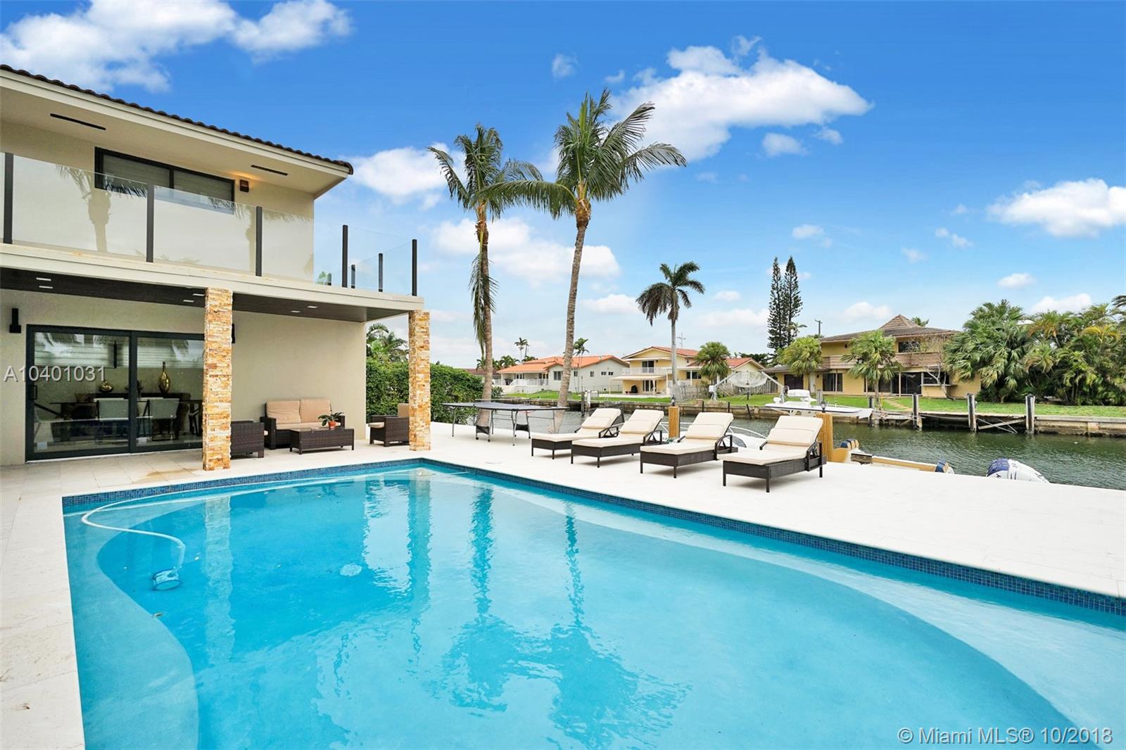 2027 Northeast 121st Road North Miami, FL 33181 - Photo 17 of 27 Gallery Image 17