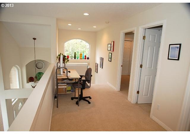9567 Southwest Spring Crest Drive Portland, OR 97225 - Photo 16 of 16 Gallery Image 16