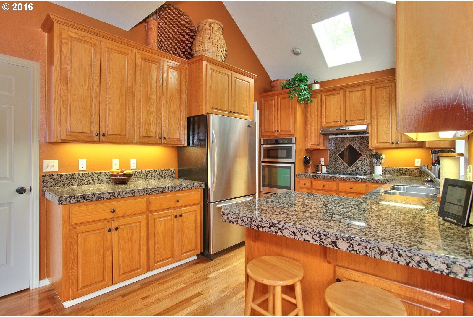 12553 Southwest Sheldrake Way Beaverton, OR 97007 - Photo 13 of 32 Gallery Image 13
