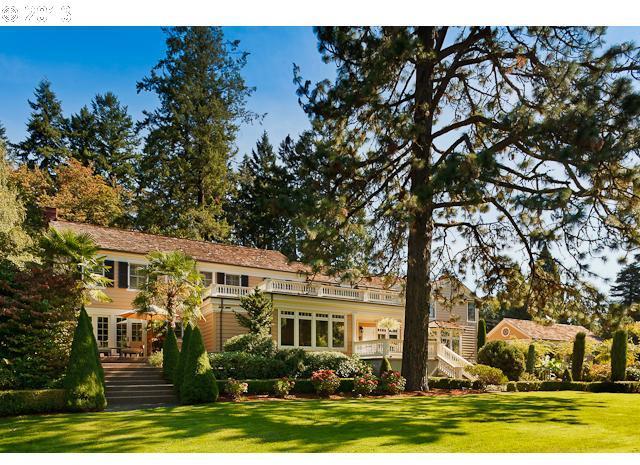11353 Southwest Military Road Portland, OR 97219 - Photo 3 of 16 Gallery Image 3