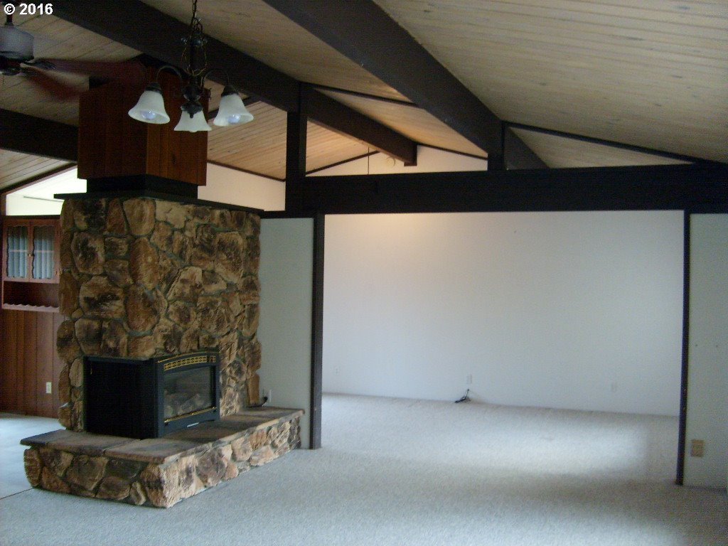 2560 Ridgeway Drive Reedsport, OR 97467 - Photo 17 of 25 Gallery Image 17