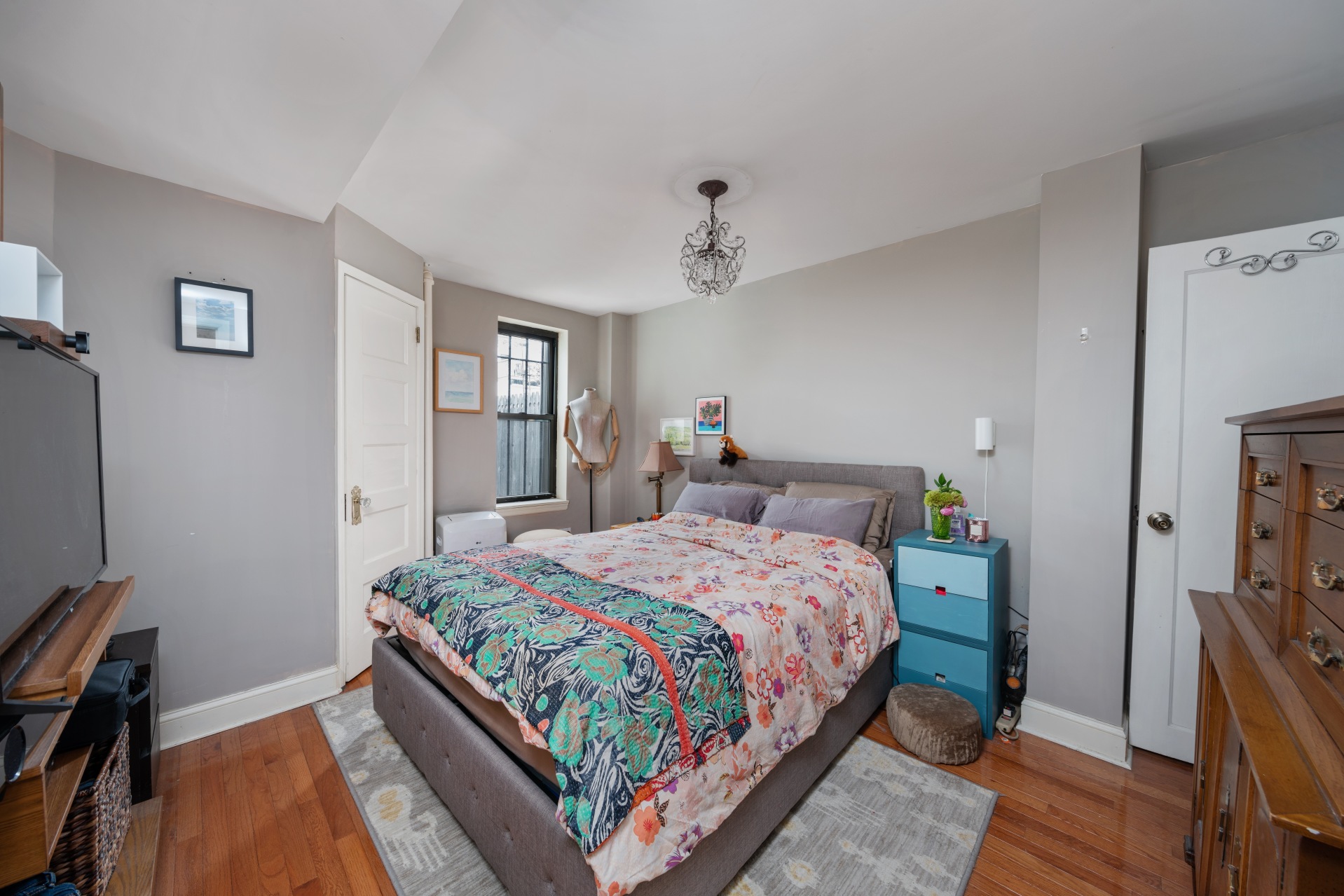 292 Windsor Place, Unit GARDEN Brooklyn, NY 11218 - Photo 3 of 7