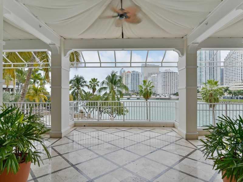 701 Brickell Key Boulevard, Unit 1402 Miami, FL 33131 - Photo 17 of 20