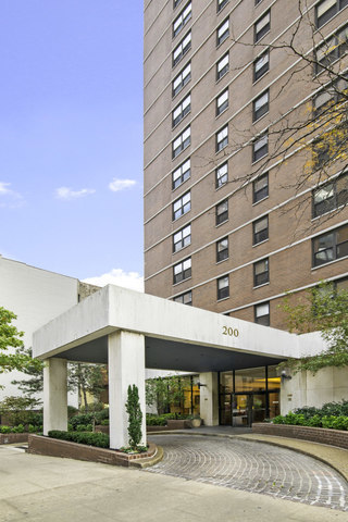 Whitney House 200 E 90th St, Manhattan, NY 10128 - Photo 2 of 4