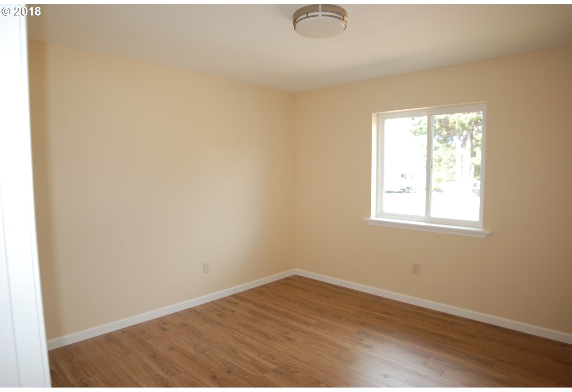 379 South 19th Street Reedsport, OR 97467 - Photo 24 of 26 Gallery Image 24
