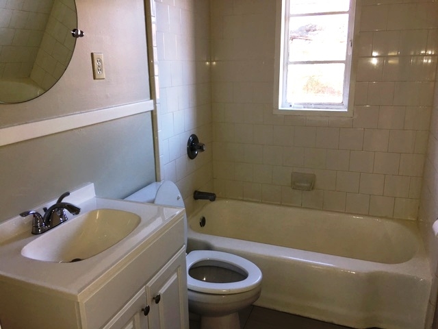 1743 Capri Road Memphis, TN 38117 - Photo 6 of 7