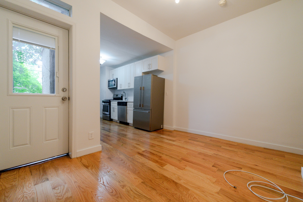 647 Prospect Place, Unit 3 Brooklyn, NY 11216 - Photo 4 of 8