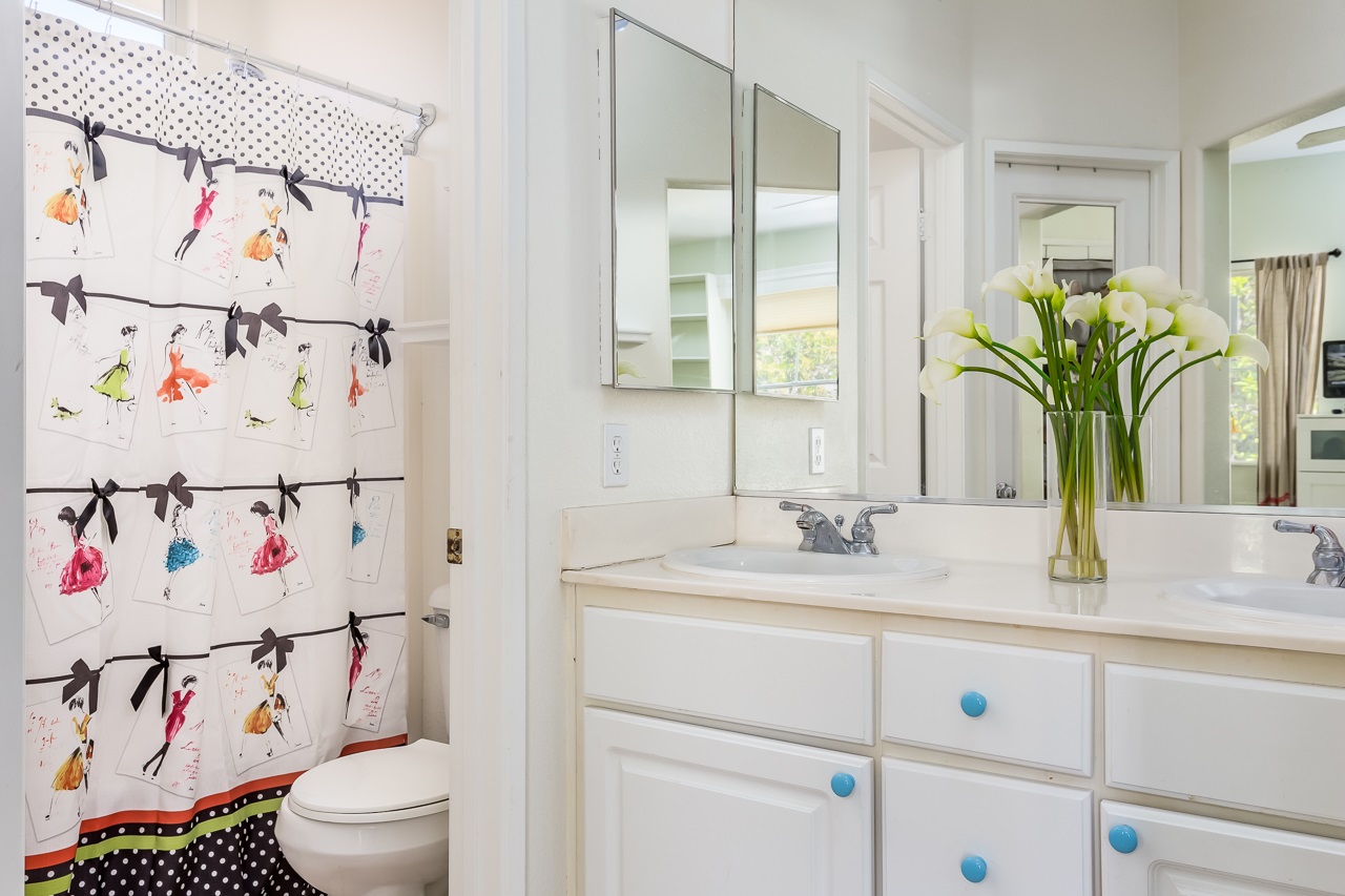 1187 Monterey Place Encinitas, CA 92024 - Photo 13 of 20