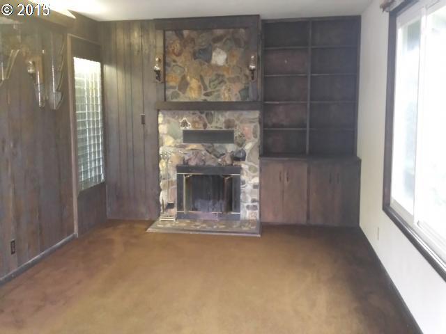 888 South Hill Drive Reedsport, OR 97467 - Photo 2 of 14 Gallery Image 2