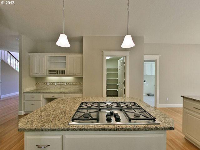 2323 Northwest Mill Pond Road Portland, OR 97229 - Photo 13 of 15 Gallery Image 13