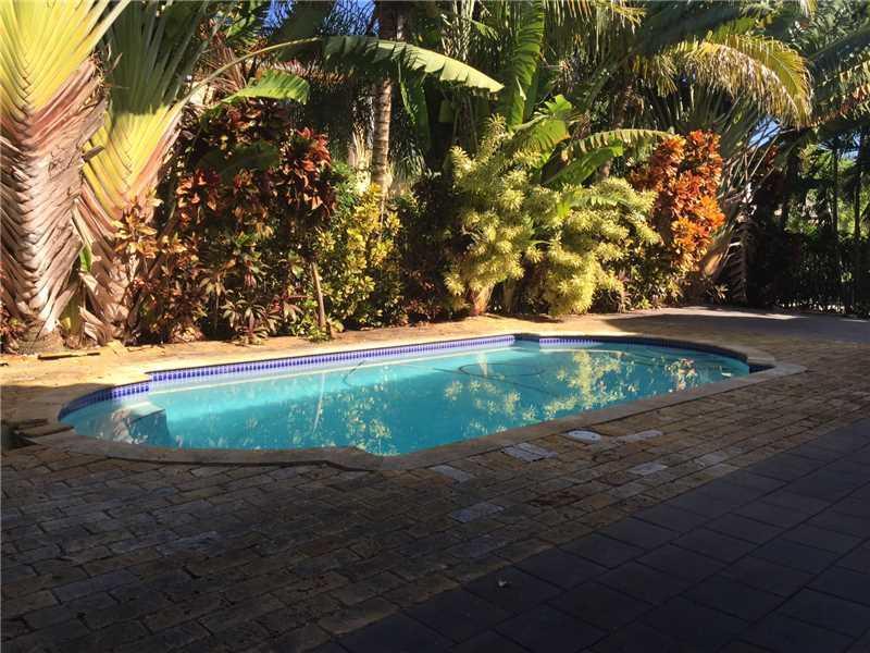 7905 Southwest 195th Street Miami, FL 33157 - Photo 4 of 5