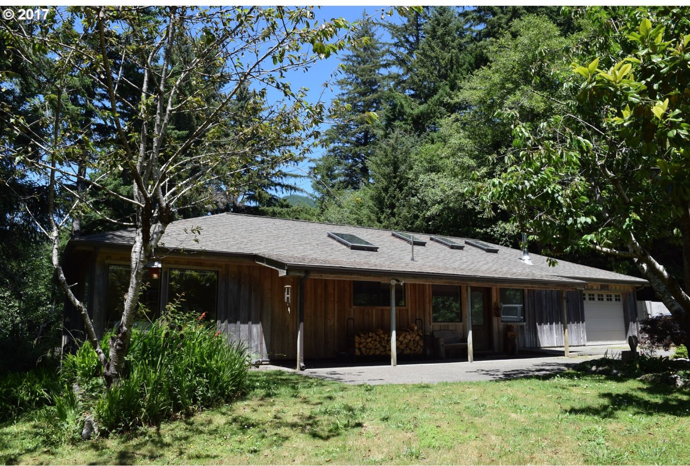 27791 Hunter Creek Road Gold Beach, OR 97444 - Photo 27 of 32 Gallery Image 27