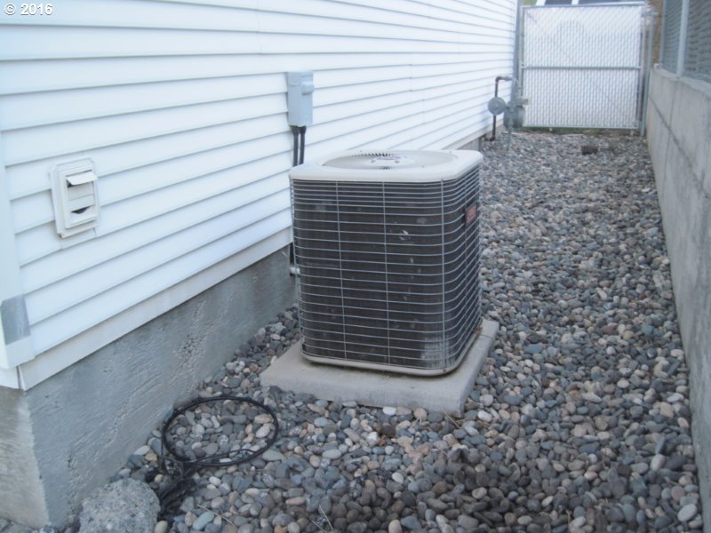 3010 Southwest River View Drive Pendleton, OR 97801 - Photo 19 of 25 Gallery Image 19