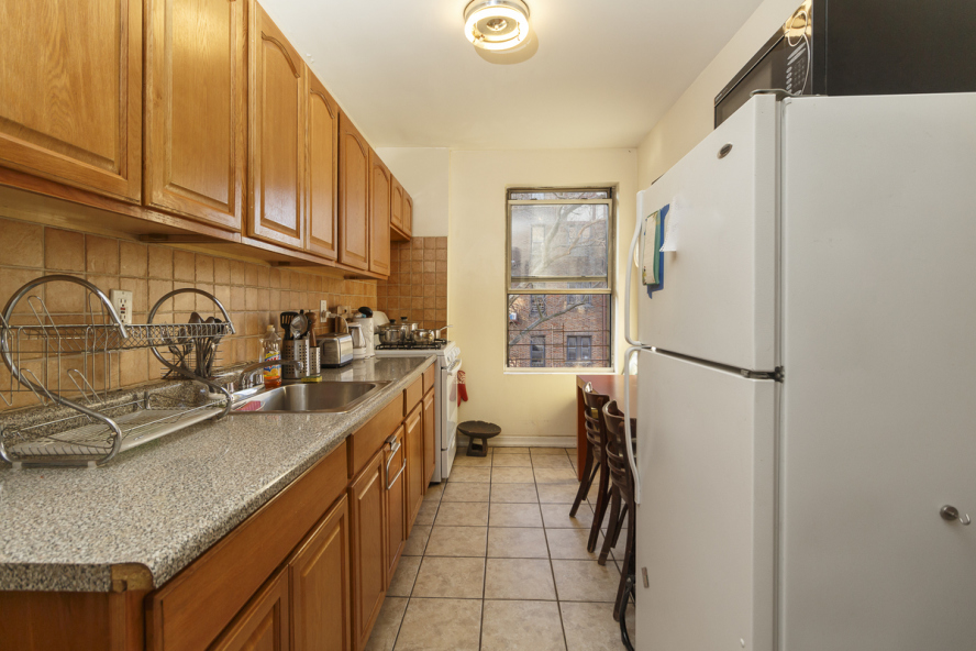780 Saint Marks Avenue, Unit 4DA Brooklyn, NY 11213 - Photo 6 of 12