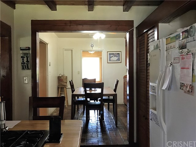 3061 Highview Avenue Altadena, CA 91001 - Photo 4 of 17