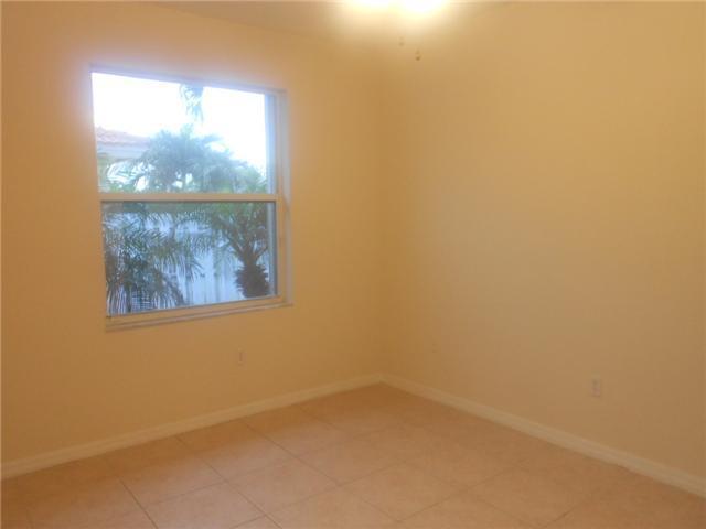 Monarch Lakes Miramar, FL 33027 - Photo 12 of 13