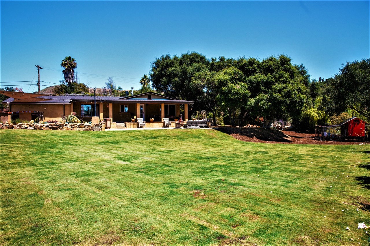 1565 Lone Oak Road Vista, CA 92084 - Photo 19 of 25 Gallery Image 19