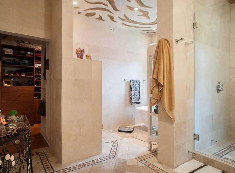 2372 Prairie Avenue Miami Beach, FL 33140 - Photo 22 of 31