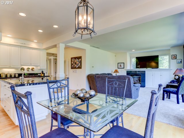 3990 Southeast Augusta Loop Gresham, OR 97080 - Photo 13 of 31 Gallery Image 13