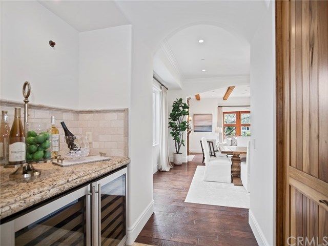 $2,842,000 | 511 Fullerton Avenue, Newport Beach, CA 92663