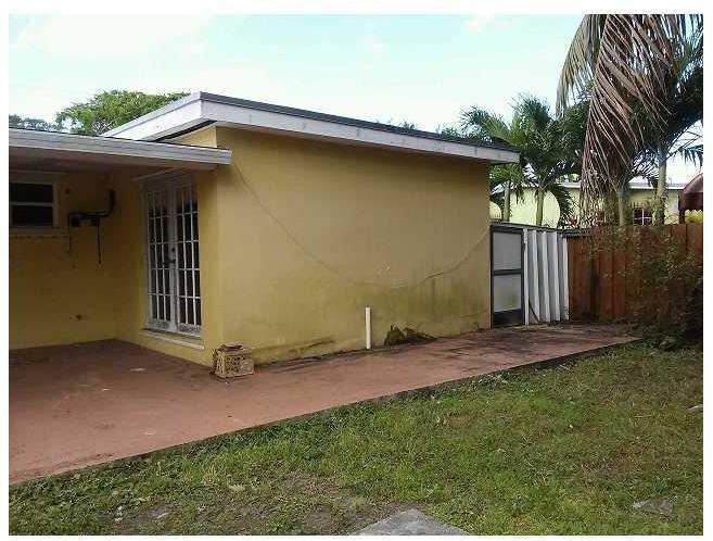 11520 Southwest 57th Terrace Miami, FL 33173 - Photo 8 of 9