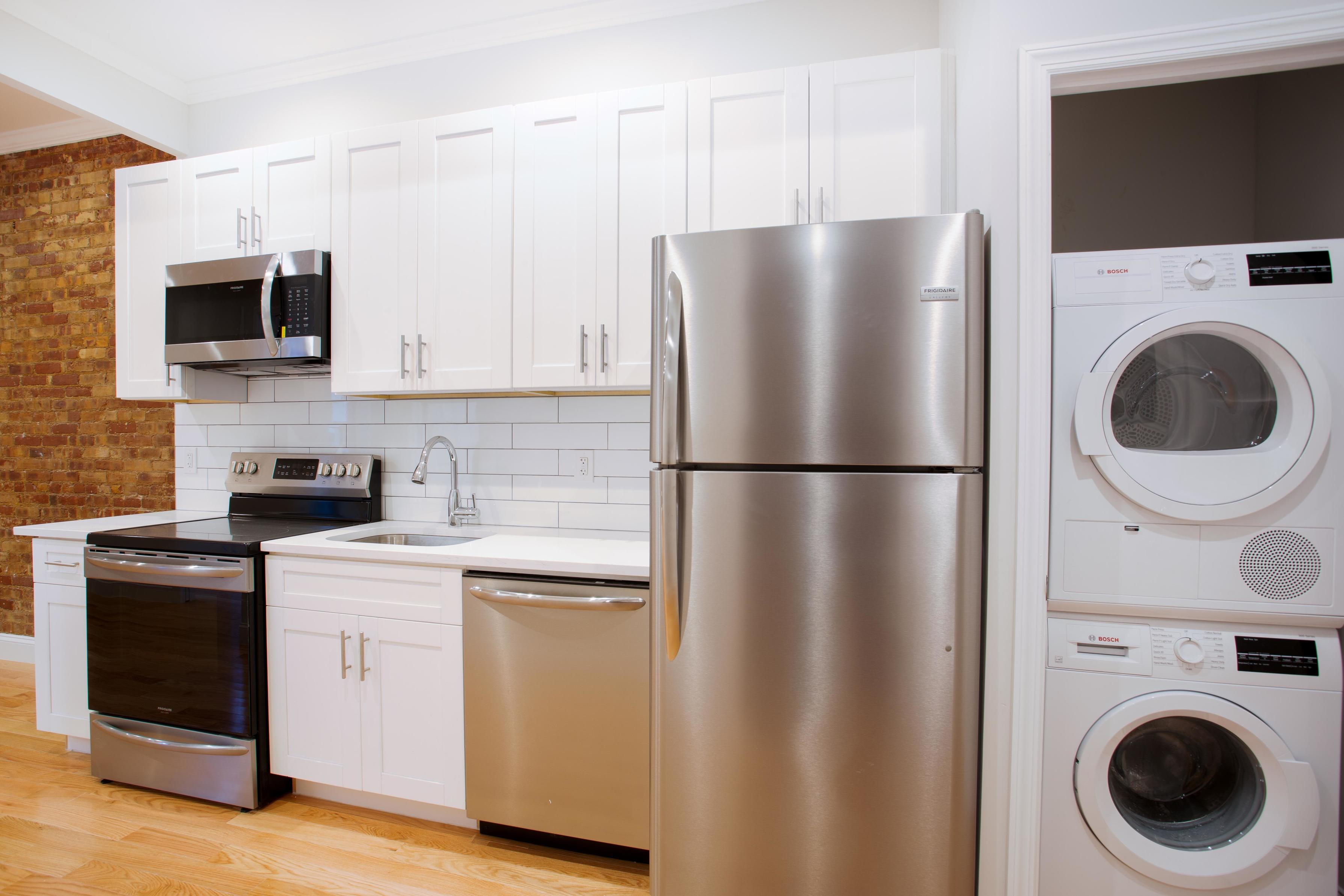 315 East 57th Street, Unit 4B Manhattan, NY 10022 - Photo 1 of 7