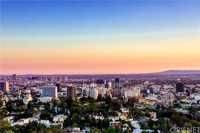 6407 La Punta Drive Los Angeles, CA 90068 - Photo 16 of 19