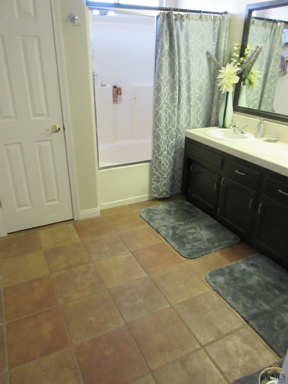 5707 Summer Country Drive Bakersfield, CA 93313 - Photo 23 of 27