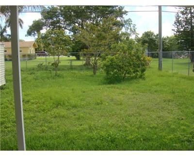229 Northwest 9th Avenue Homestead, FL 33030 - Photo 7 of 8