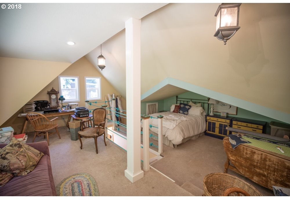68267 Ridge Road North Bend, OR 97459 - Photo 20 of 32 Gallery Image 20
