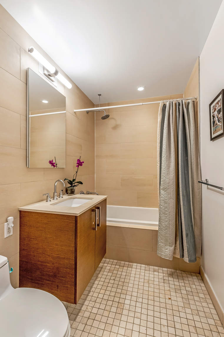 21-45 44th Drive, Unit 1A Queens, NY 11101 - Photo 8 of 13