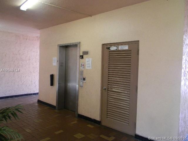 1900 West 68th Street, Unit B205 Hialeah, FL 33014 - Photo 4 of 5