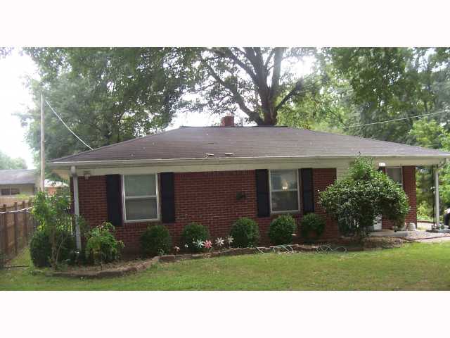 4015 Grey Road Memphis, TN 38108 - Photo 1 of 11