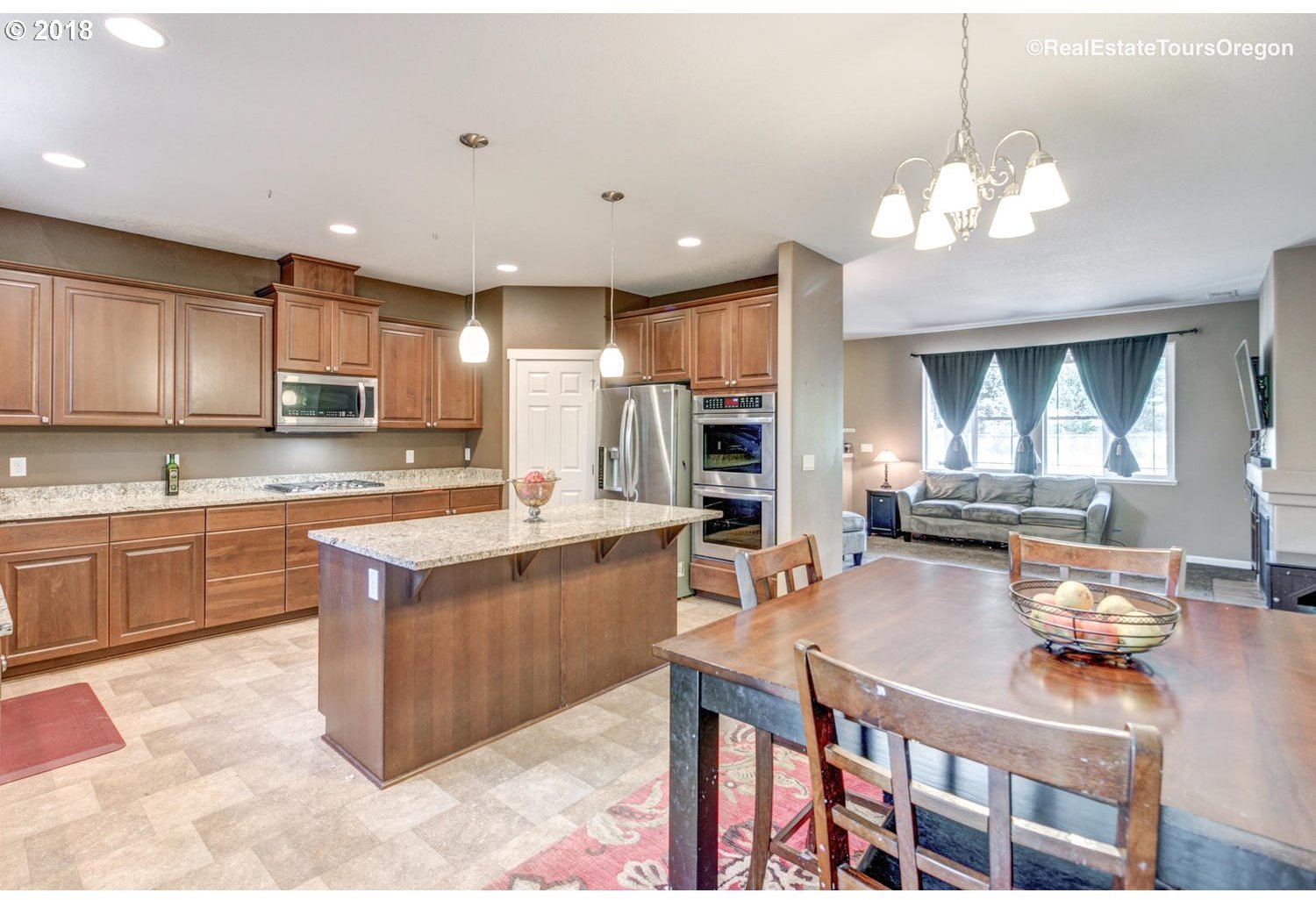 1560 North Davis Street Cornelius, OR 97113 - Photo 8 of 32
