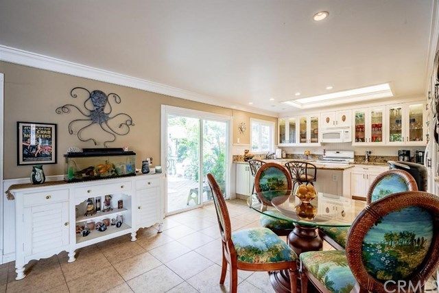 $925,000 | 208 Susannah Place, Costa Mesa, CA 92627